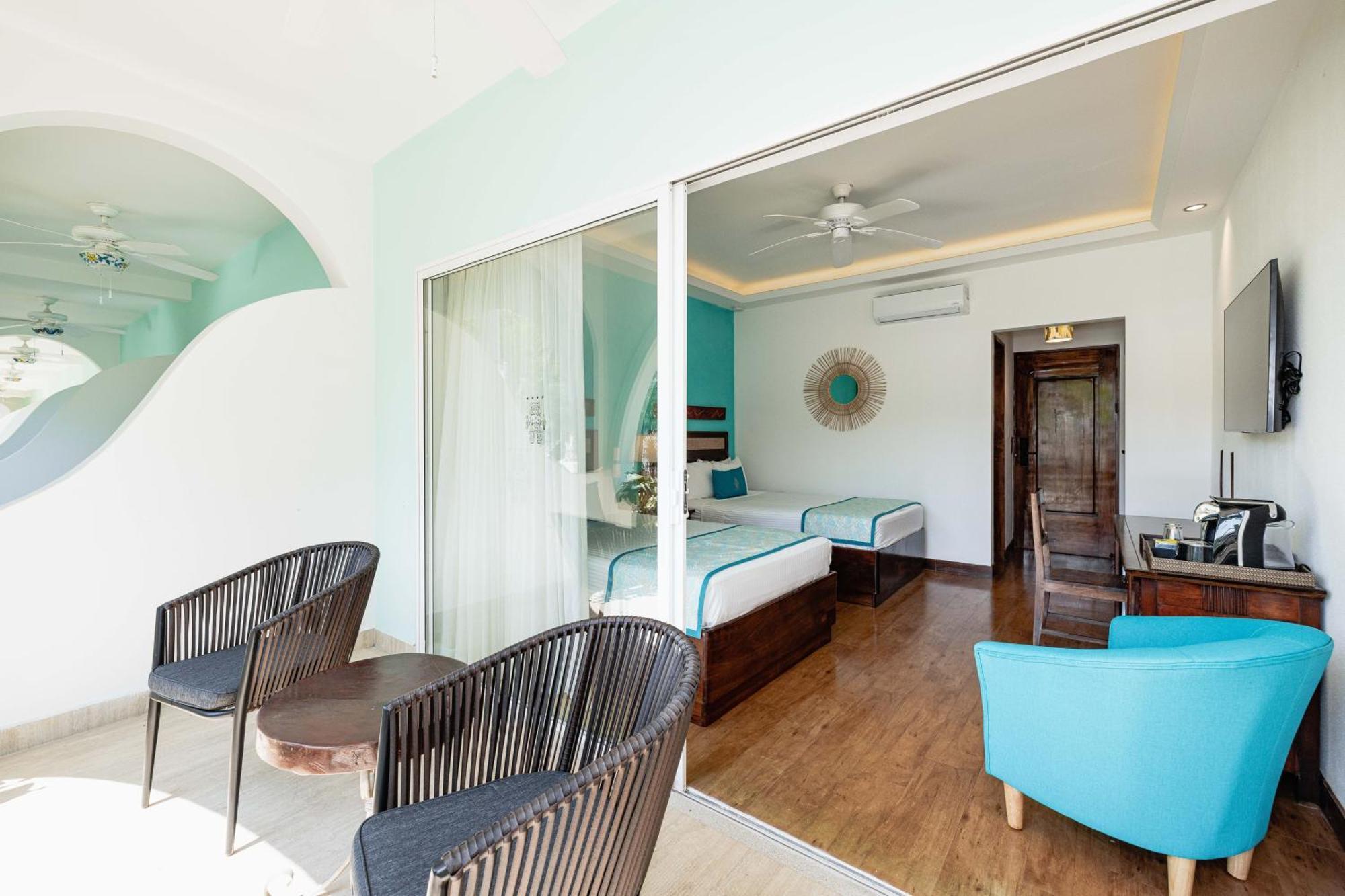 Hotel Tamarindo Diria Beach Resort الغرفة الصورة