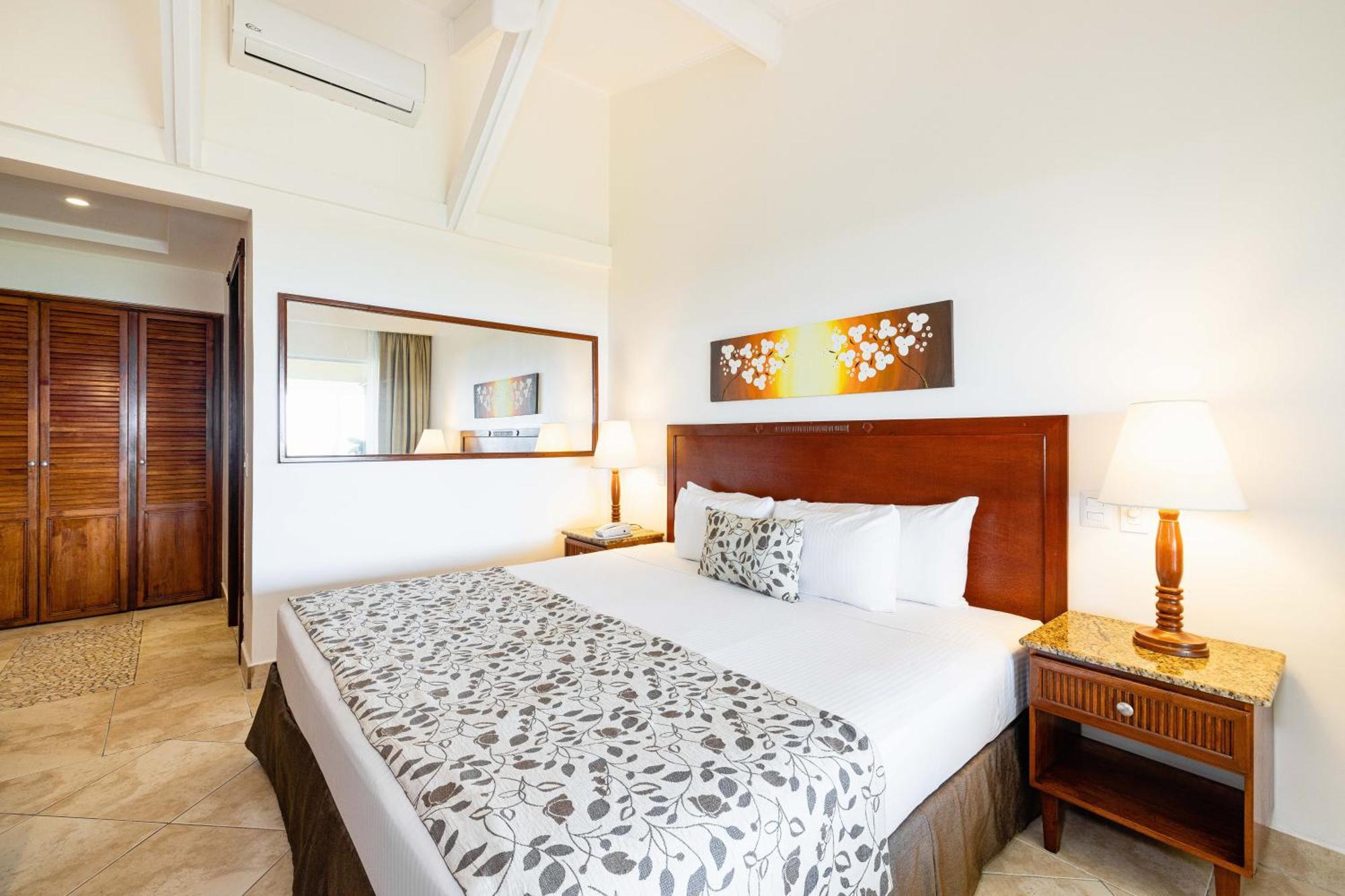 Hotel Tamarindo Diria Beach Resort الغرفة الصورة