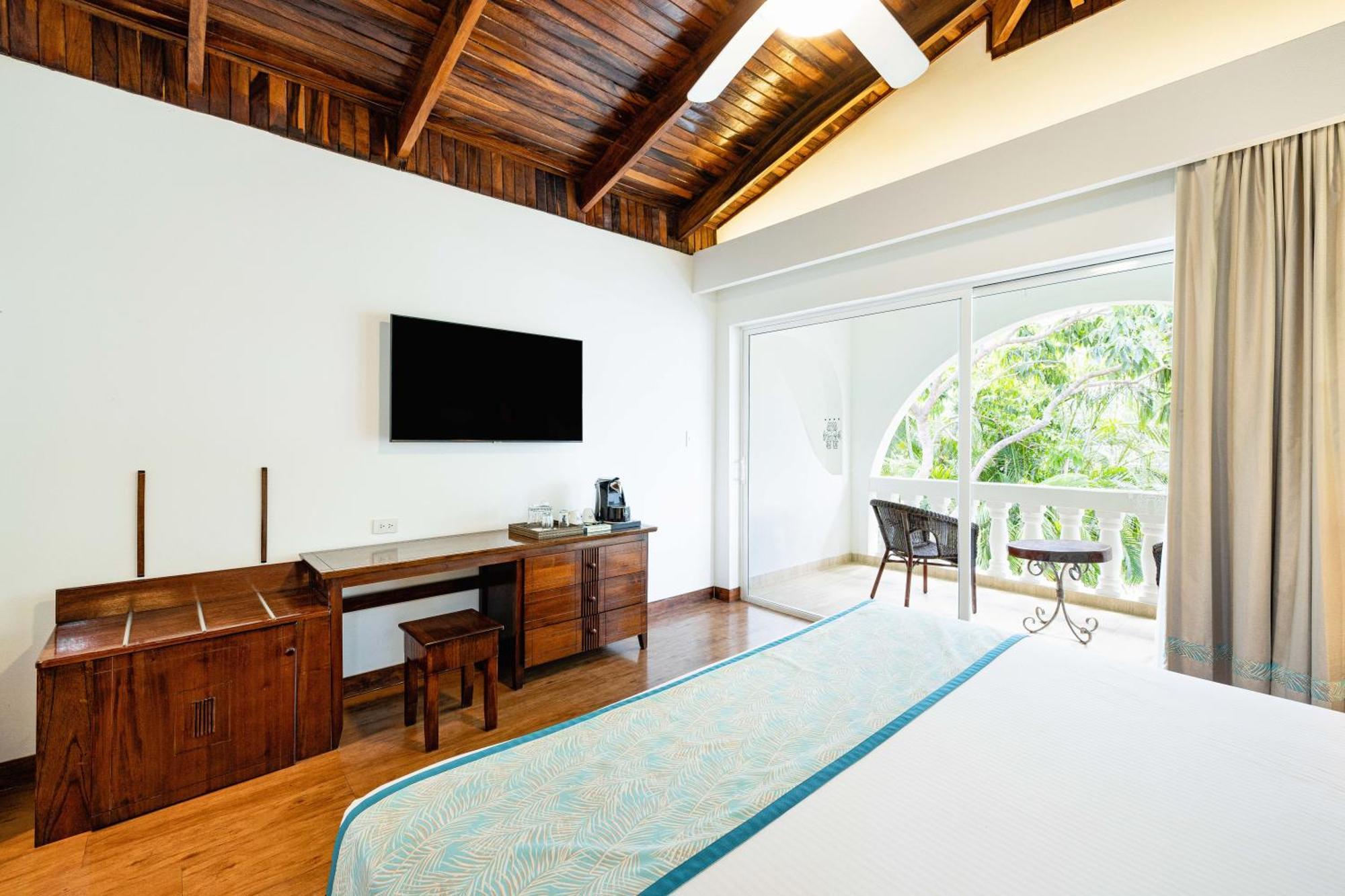 Hotel Tamarindo Diria Beach Resort الغرفة الصورة