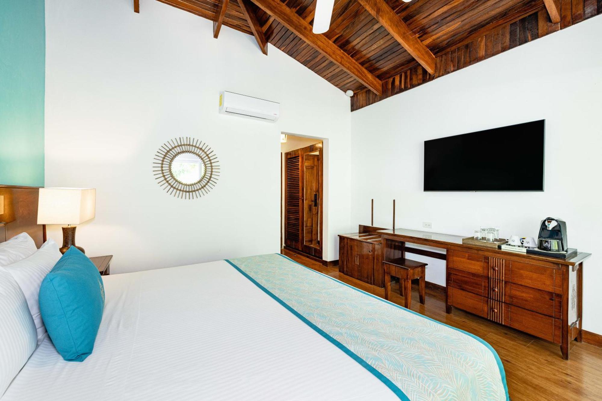 Hotel Tamarindo Diria Beach Resort الغرفة الصورة